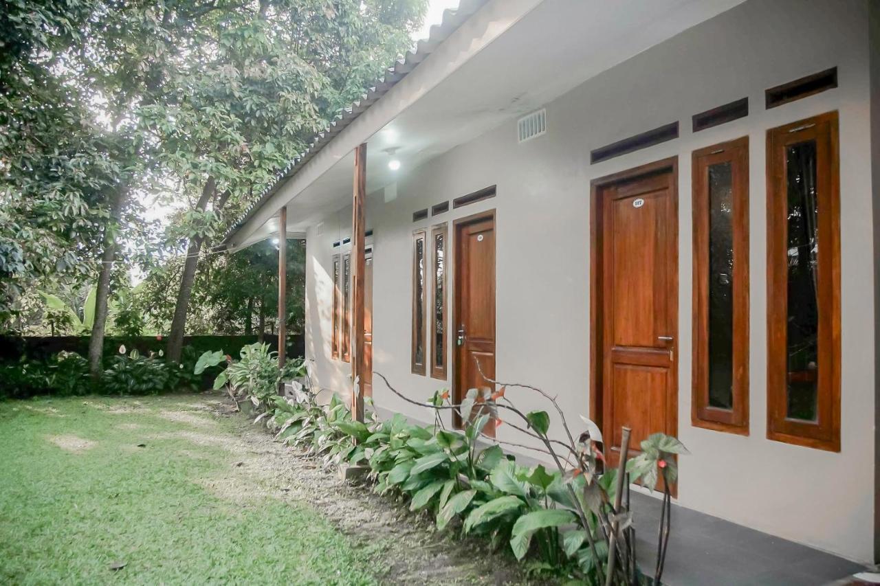 茂物 Reddoorz Near Taman Safari 2酒店 外观 照片